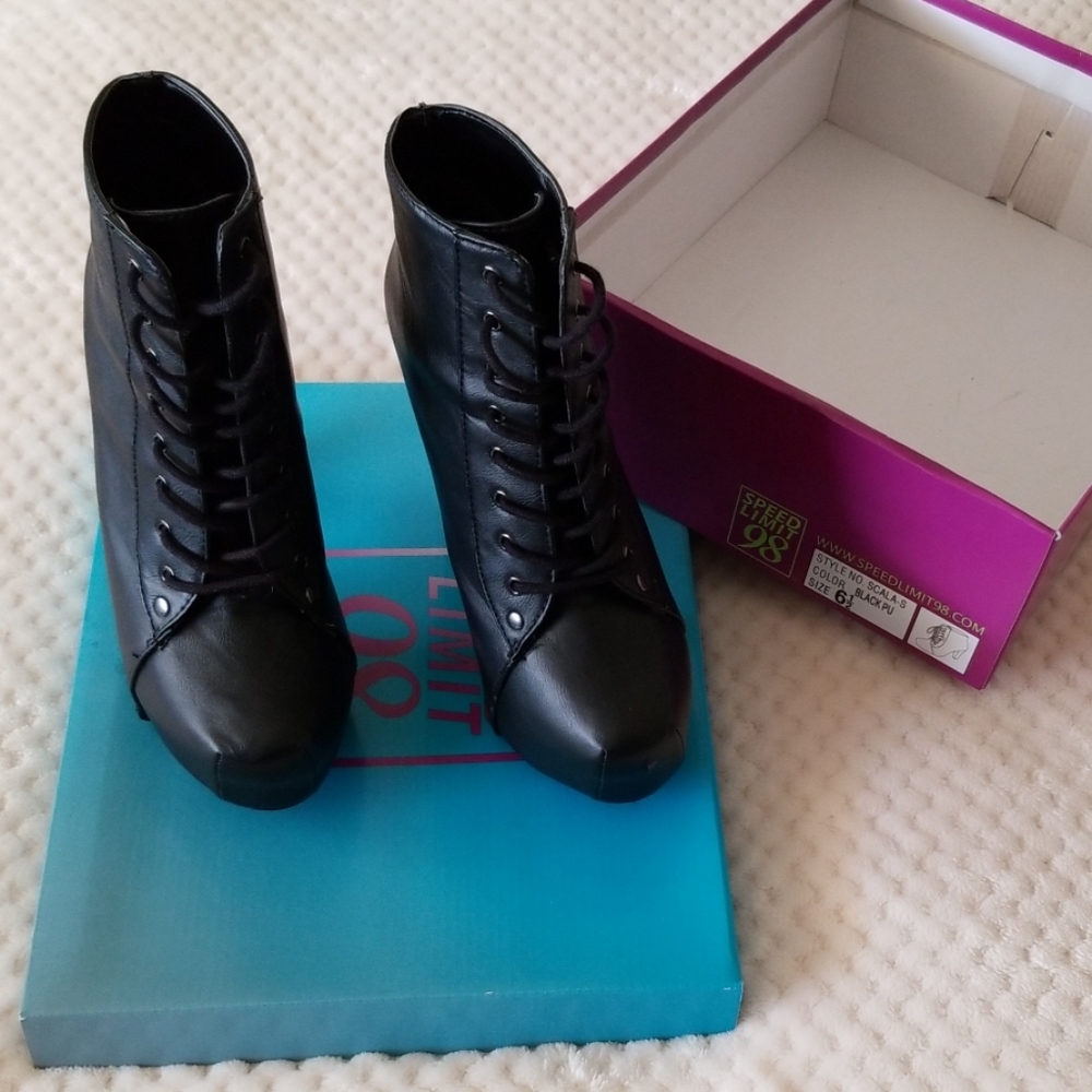 Speed Limit 98 ankle boots
